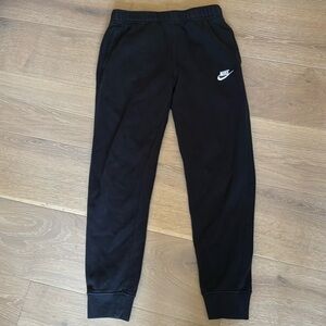 Men’s Nike sweat joggers. Size small